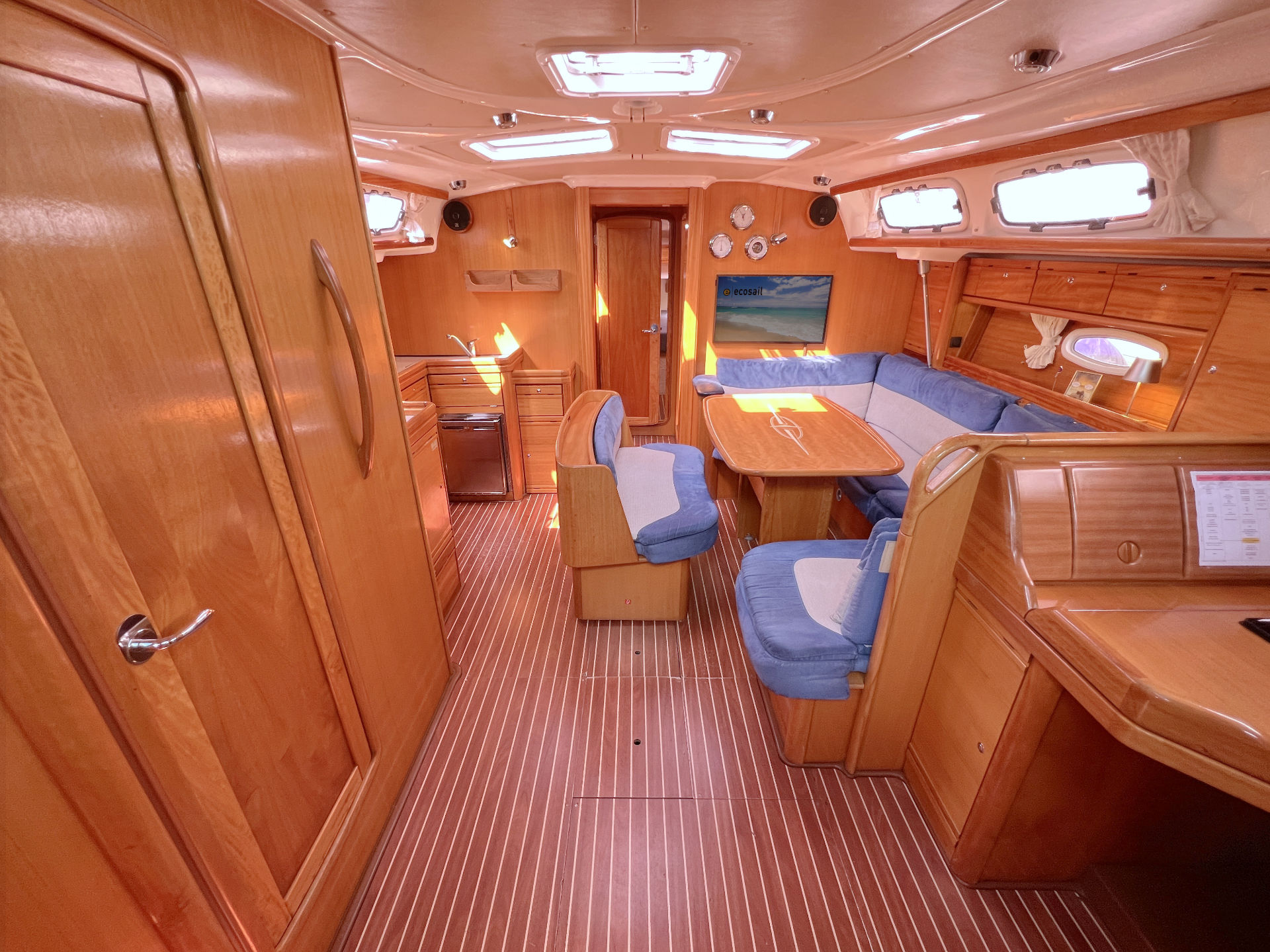 Bavaria 46 Cruiser — photo 12