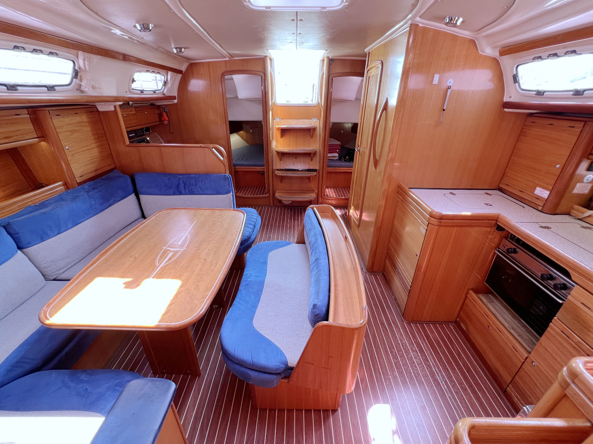 Bavaria 46 Cruiser — photo 13