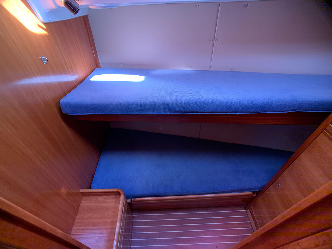 Bavaria 46 Cruiser — photo 16