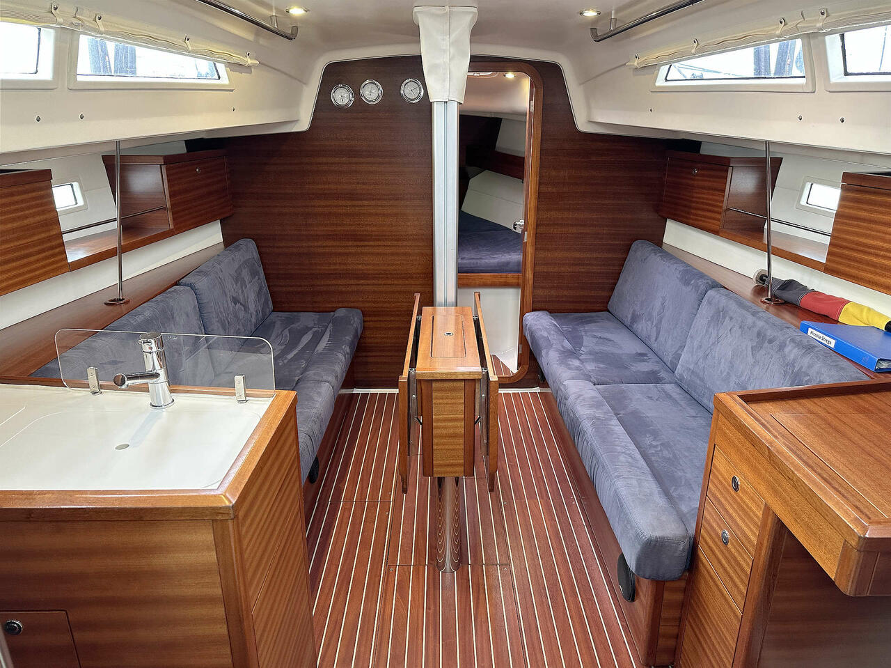 Salona 35 — photo 10