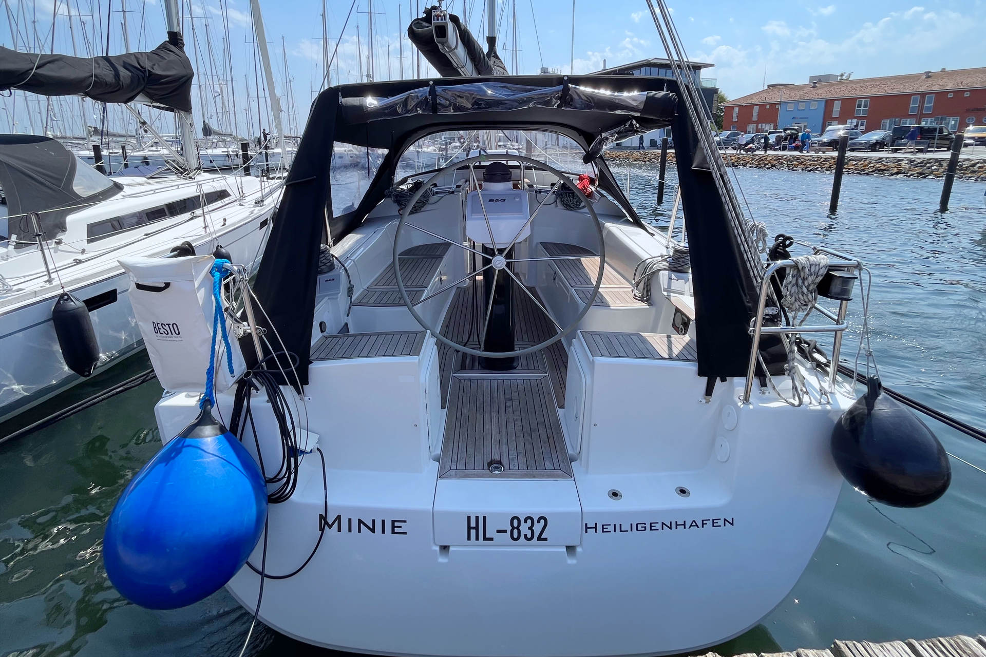 Hanse 370 — photo 1