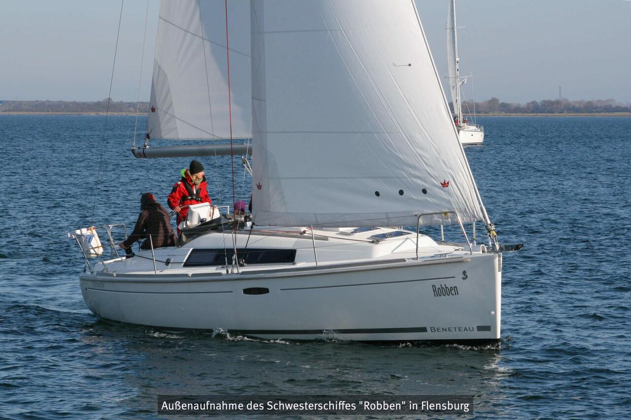 Oceanis 31 — photo 7