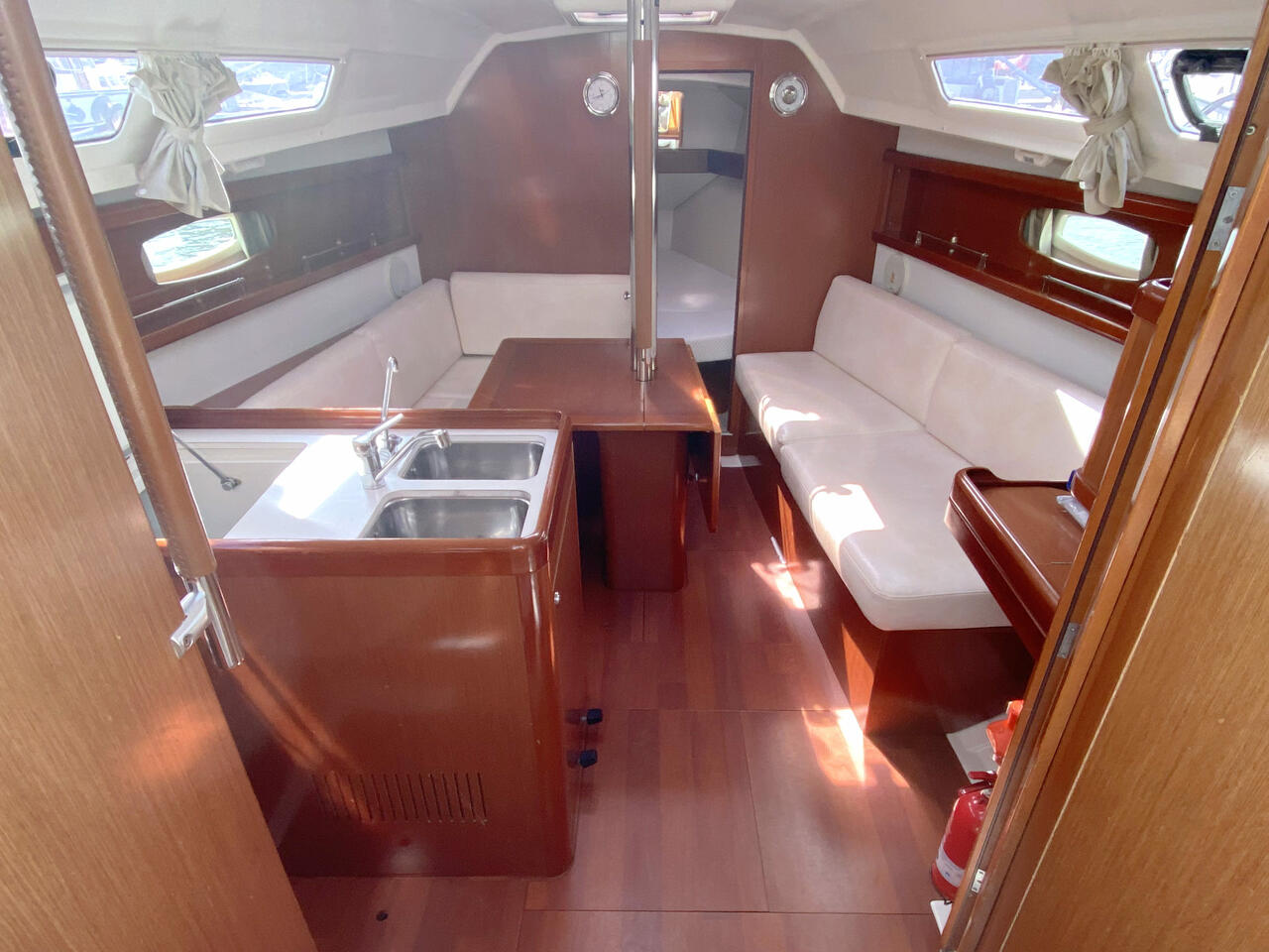 Oceanis 31 — photo 10