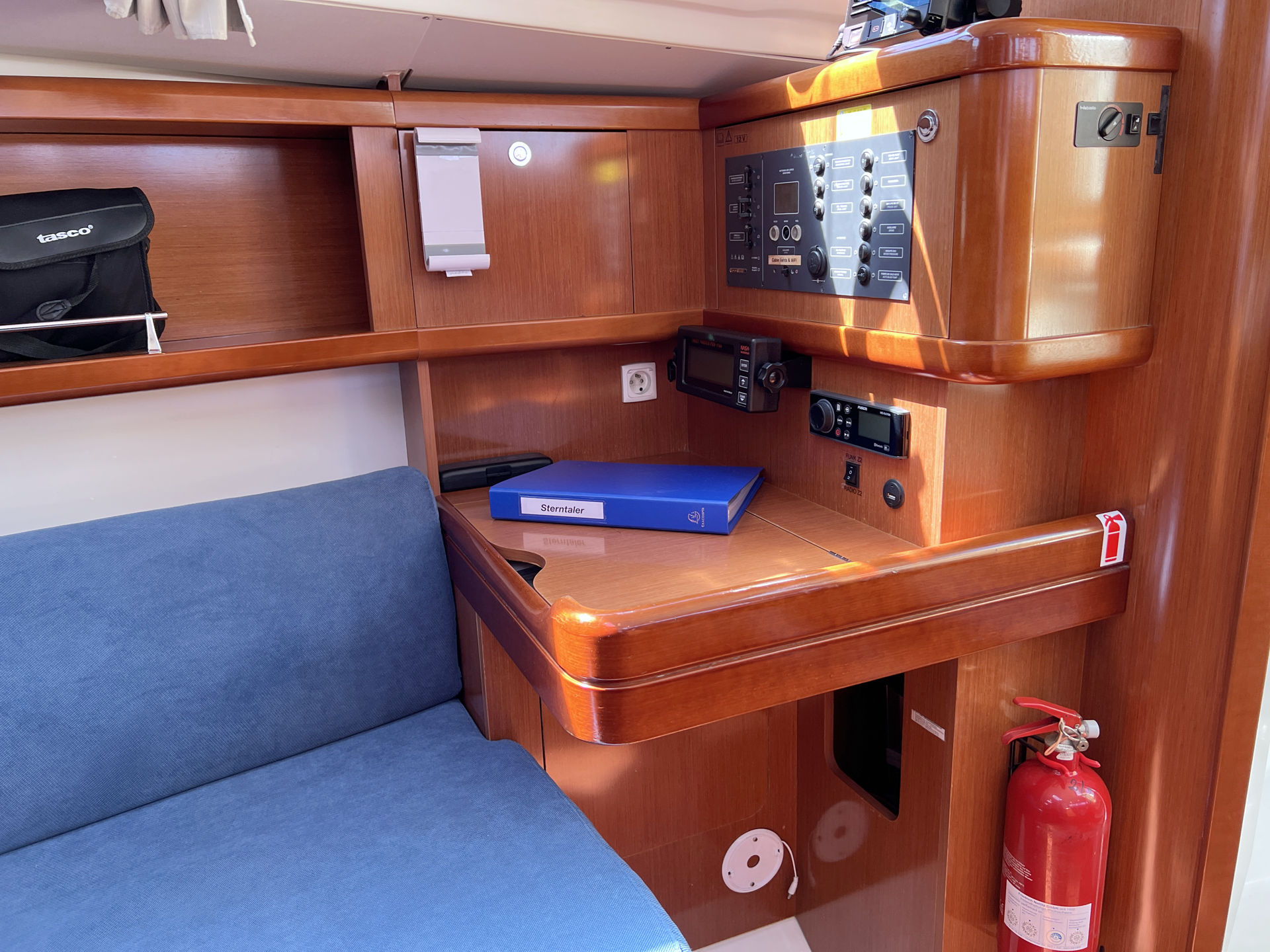 Oceanis 31 — photo 14