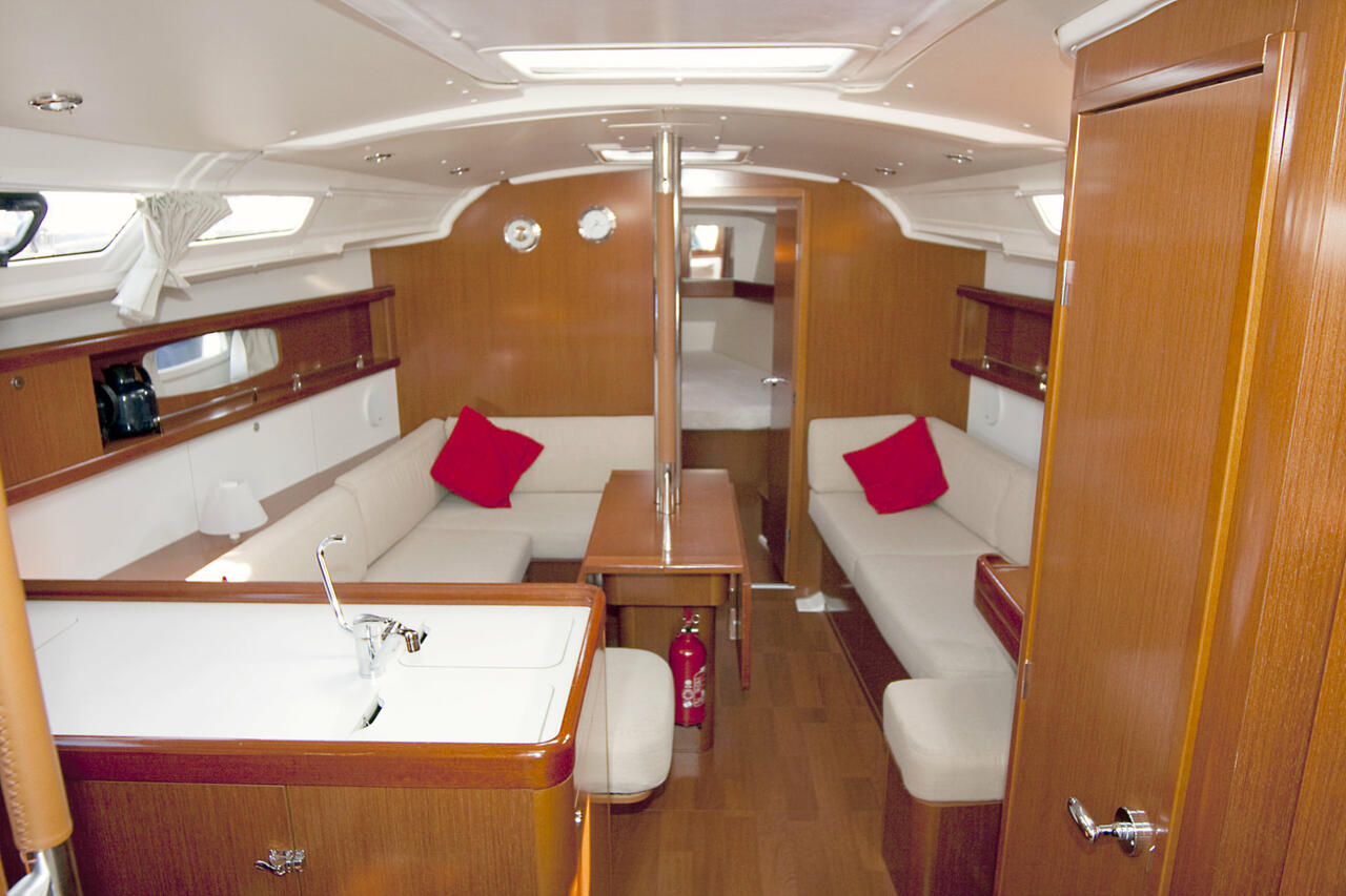 Oceanis 34 — photo 10