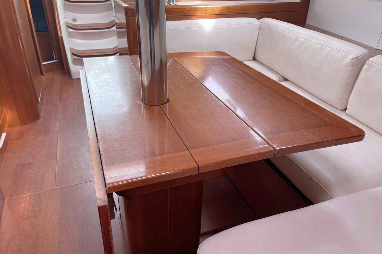Oceanis 37 — photo 14