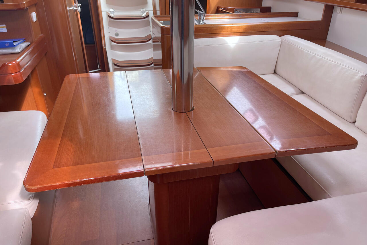 Oceanis 37 — photo 15