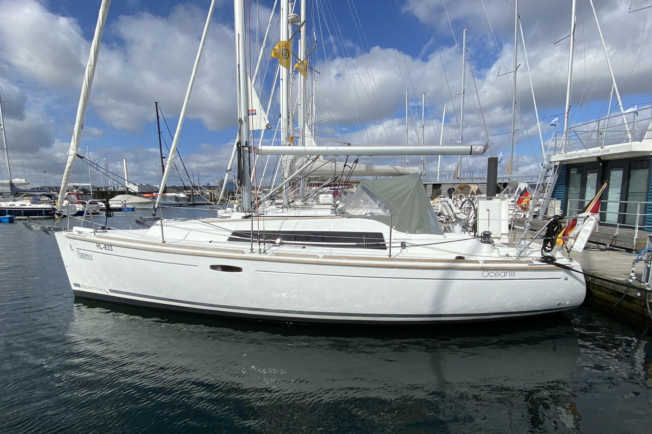 Oceanis 31 — photo 9
