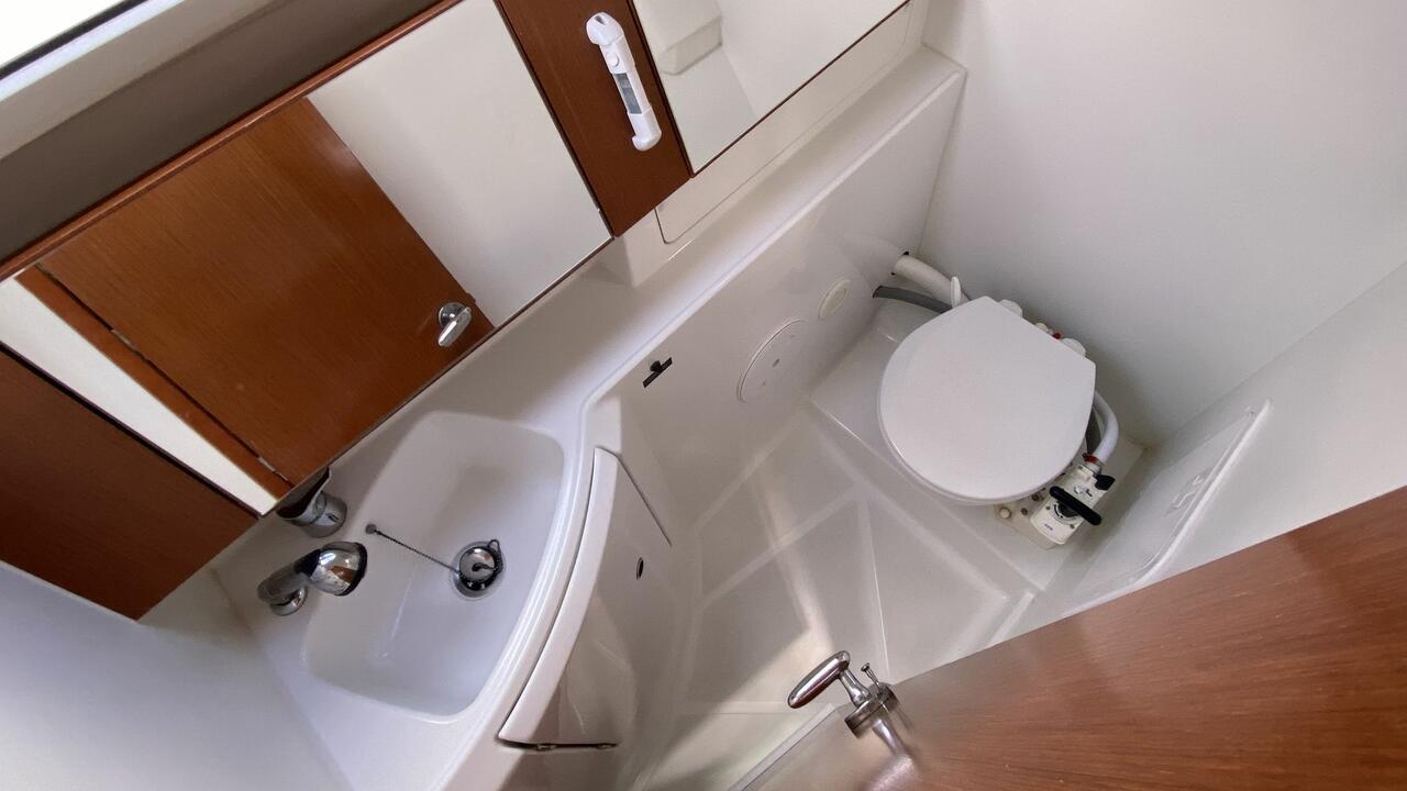 Oceanis 31 — photo 17