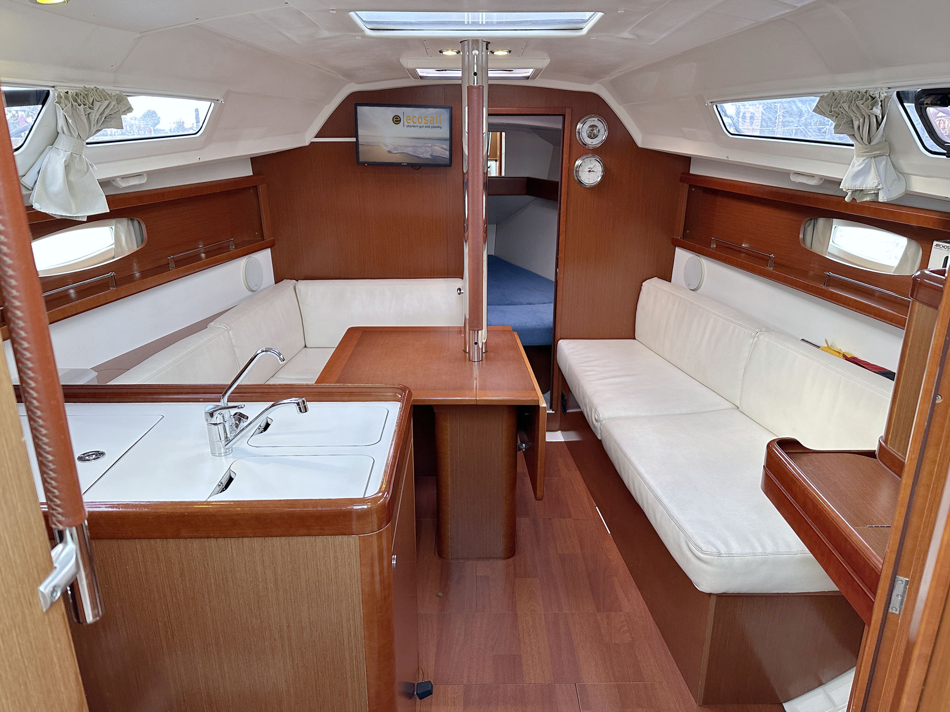 Oceanis 31 — photo 10