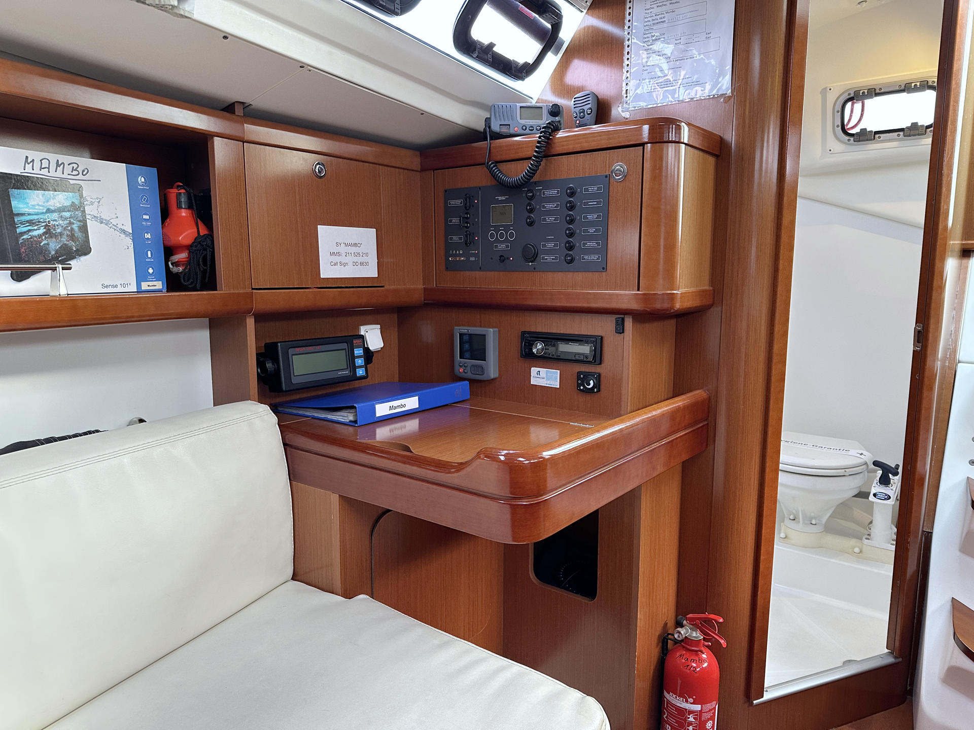 Oceanis 31 — photo 12