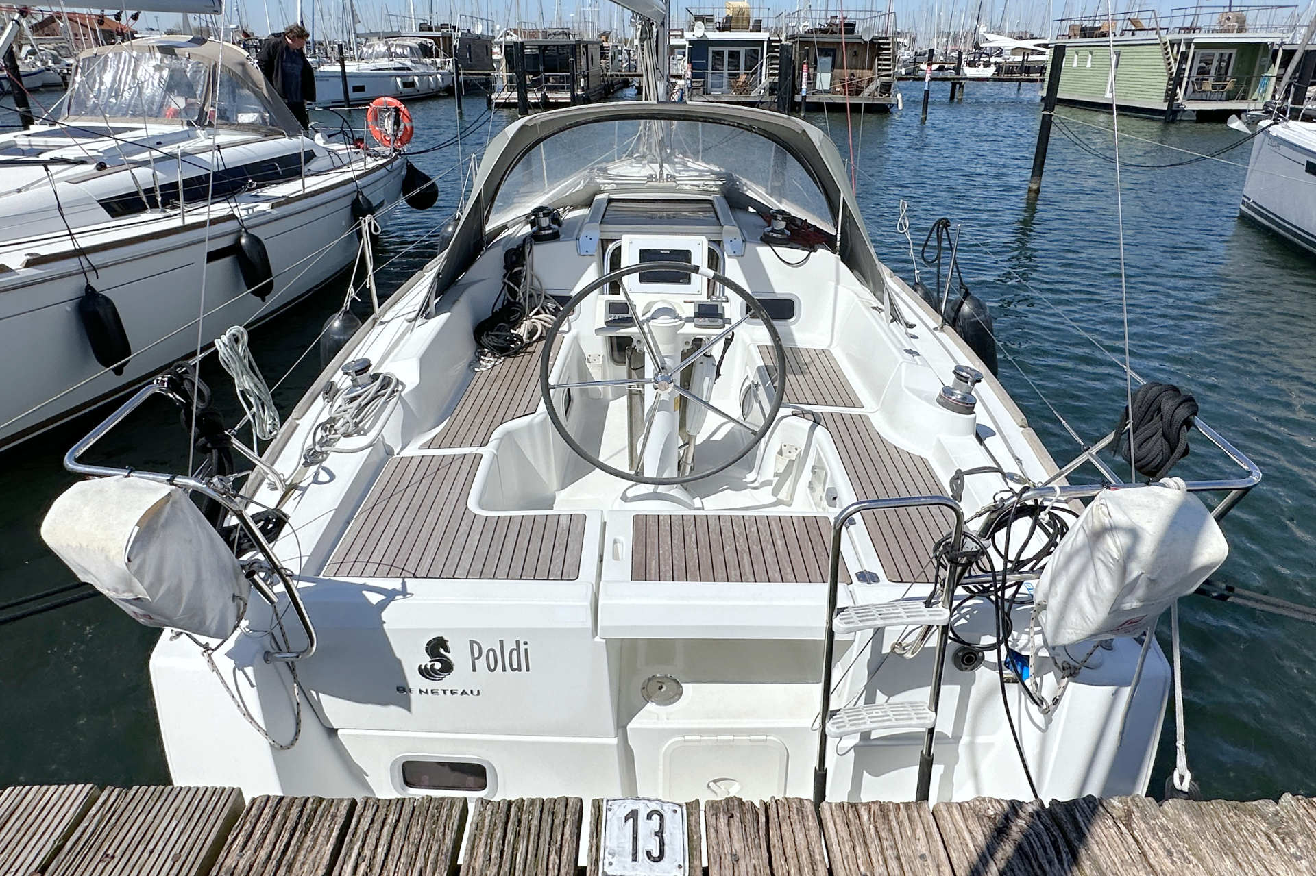Oceanis 31 — photo 1