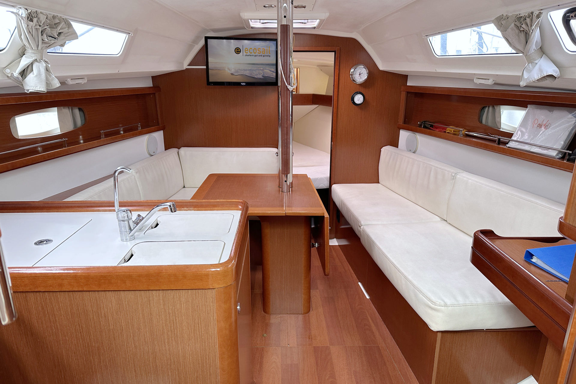 Oceanis 31 — photo 10