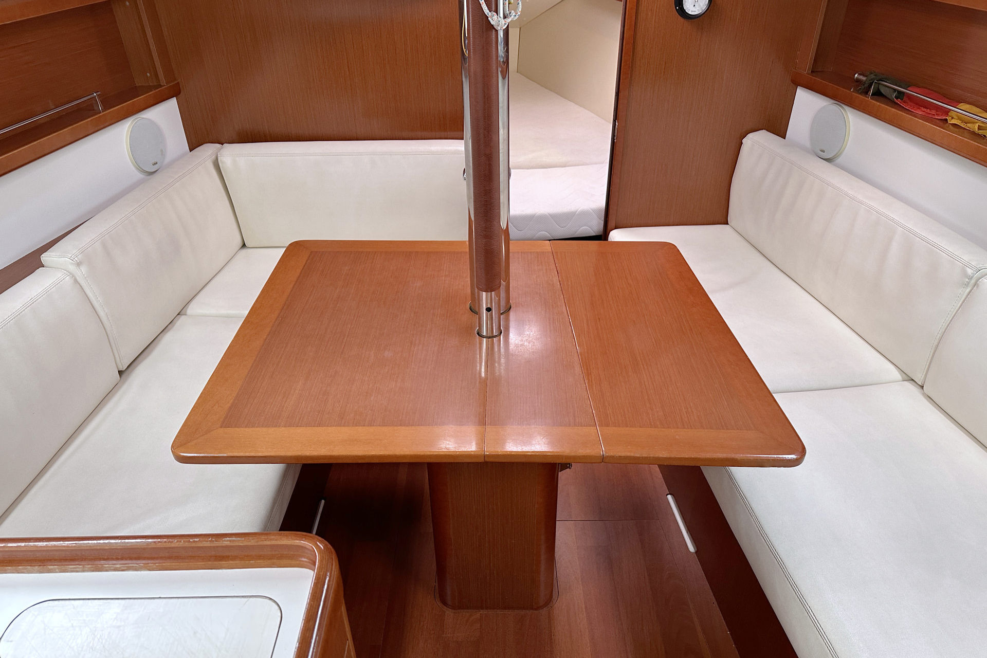 Oceanis 31 — photo 14