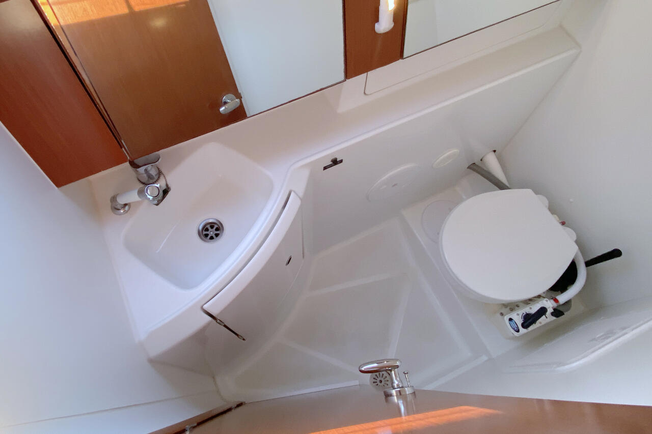 Oceanis 31 — photo 20