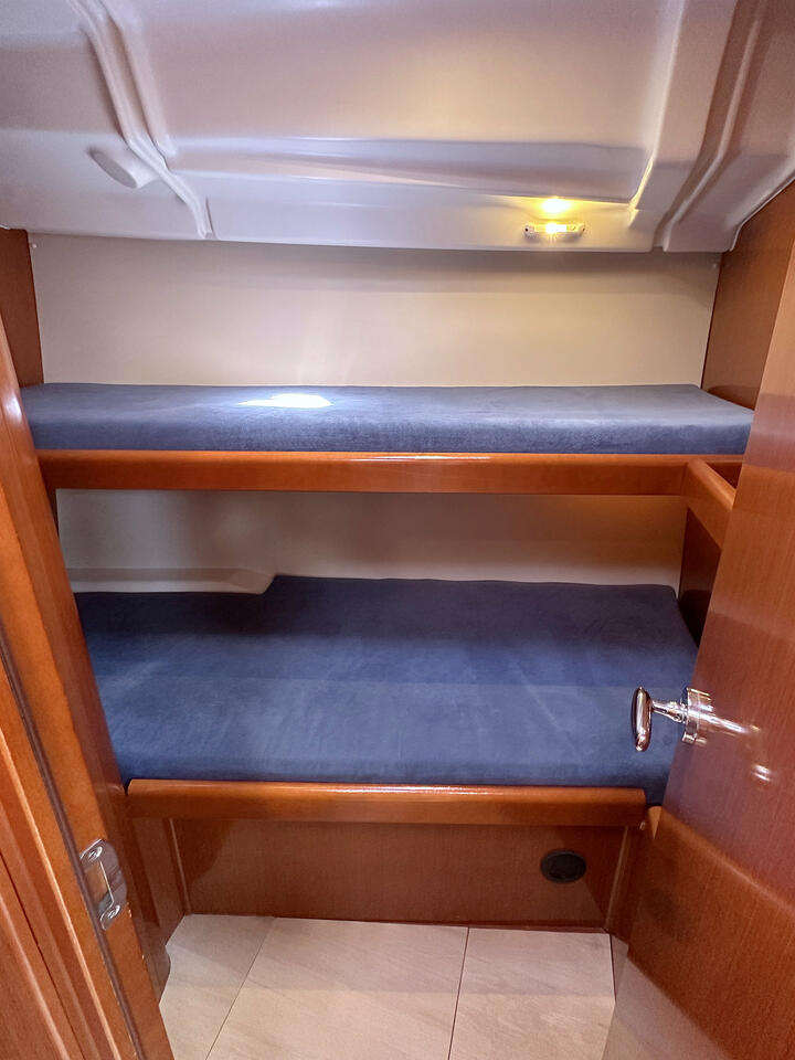 Oceanis 43 — photo 17