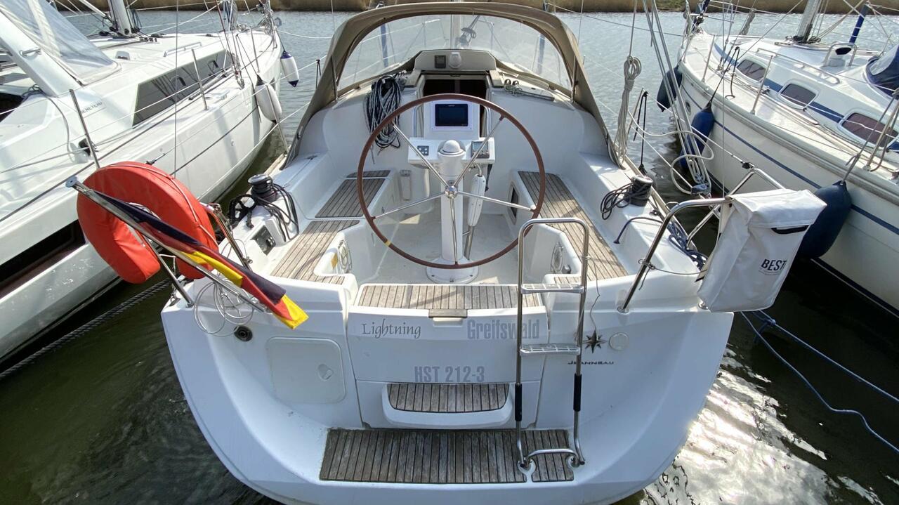 Sun Odyssey 30i — photo 3