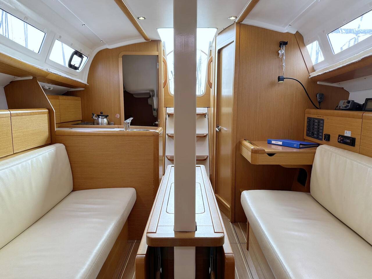 Sun Odyssey 30i — photo 11