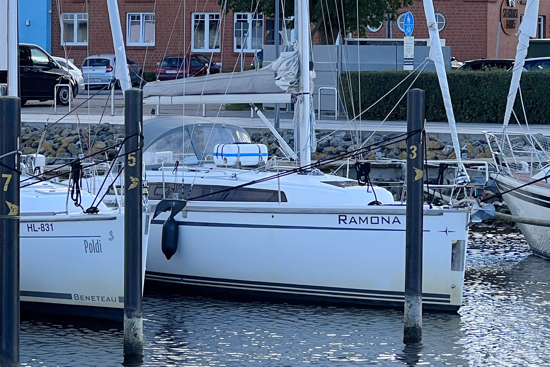 Bavaria Cruiser 33 — photo 6