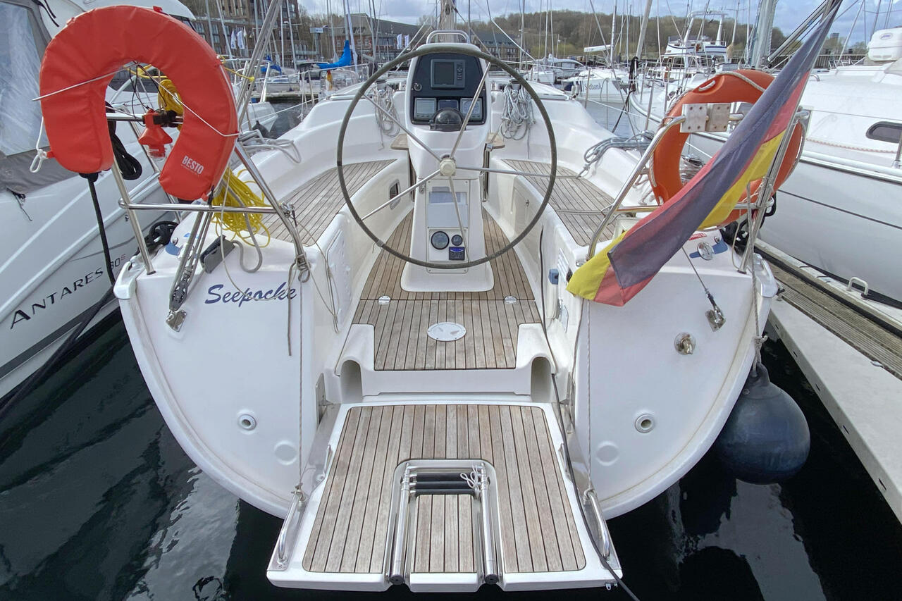Bavaria 31 Cruiser — photo 4