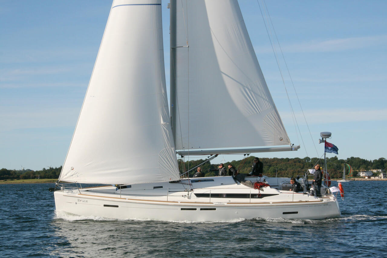Sun Odyssey 439 — photo 1