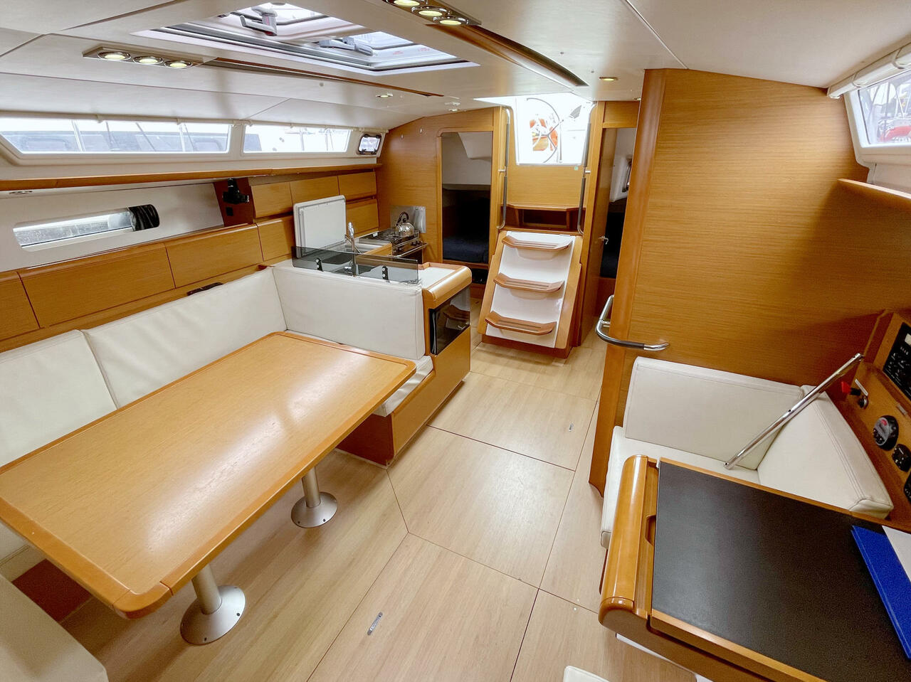 Sun Odyssey 439 — photo 11