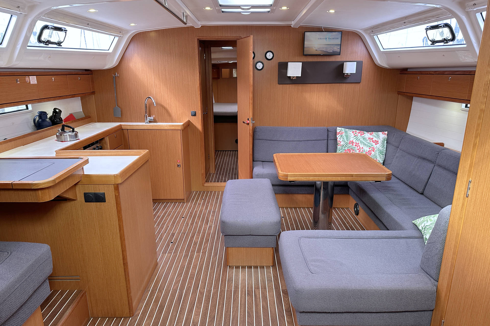 Bavaria Cruiser 51 — photo 13