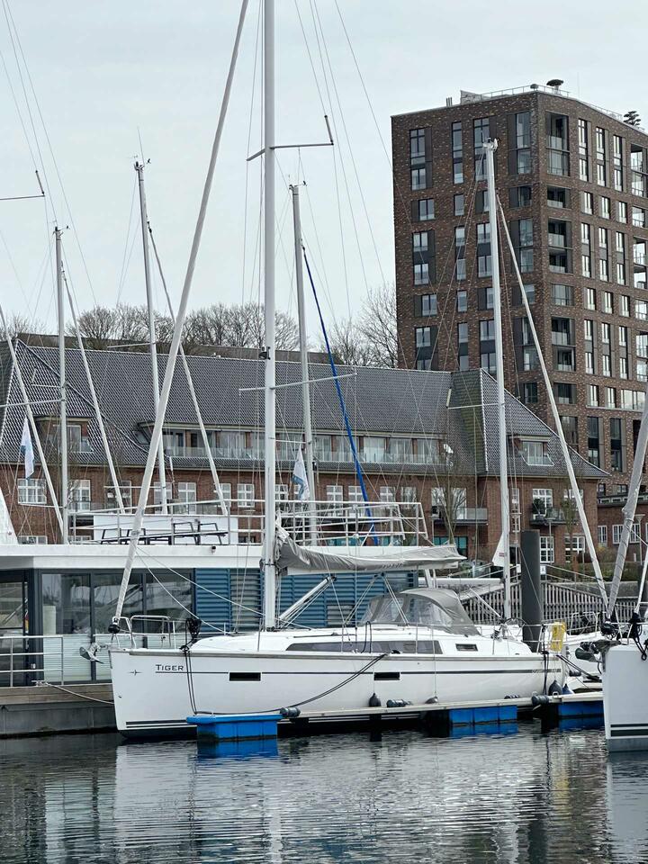 Bavaria Cruiser 37 - 3 cab. — photo 6