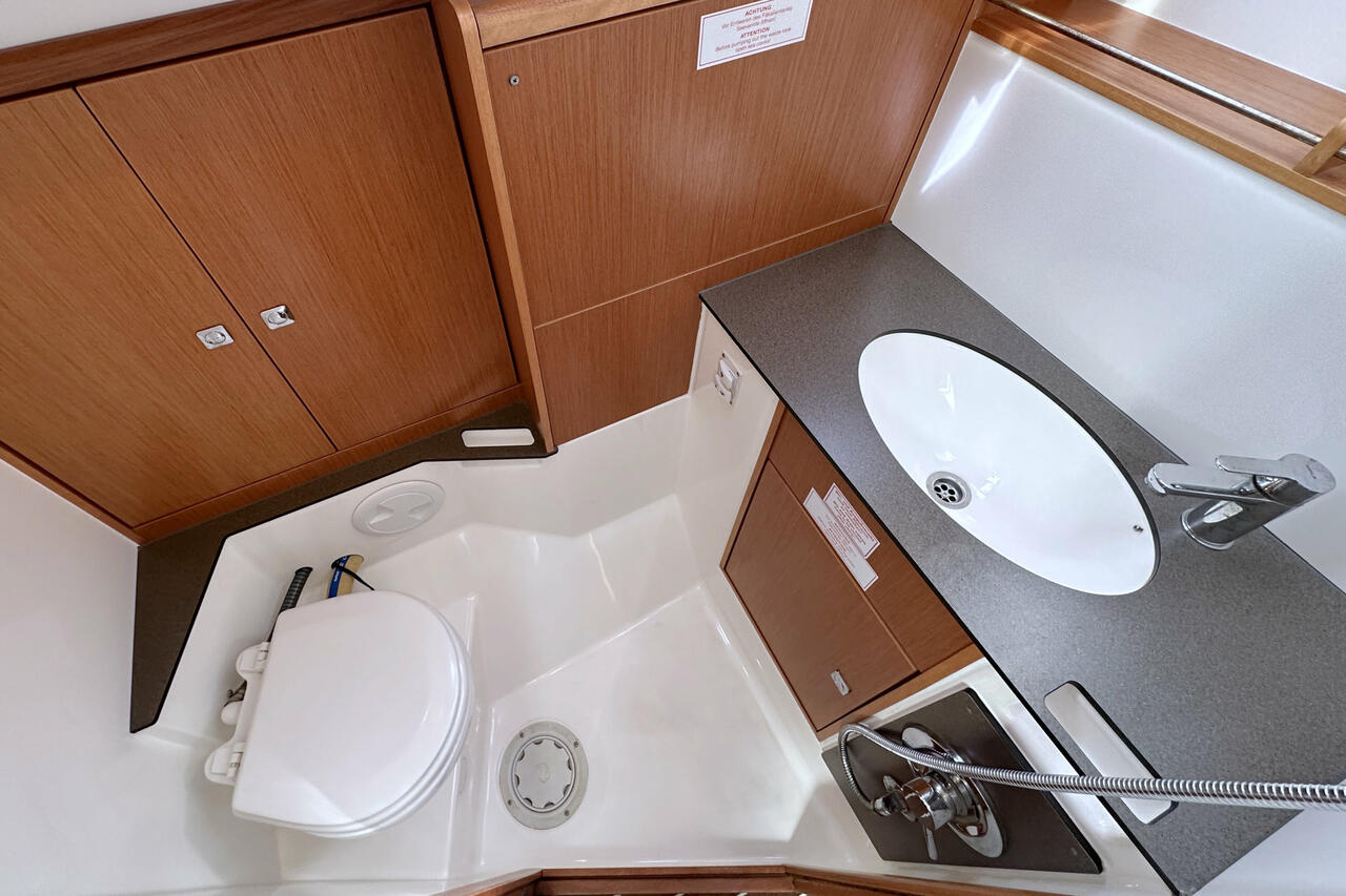 Bavaria Cruiser 37 - 3 cab. — photo 19