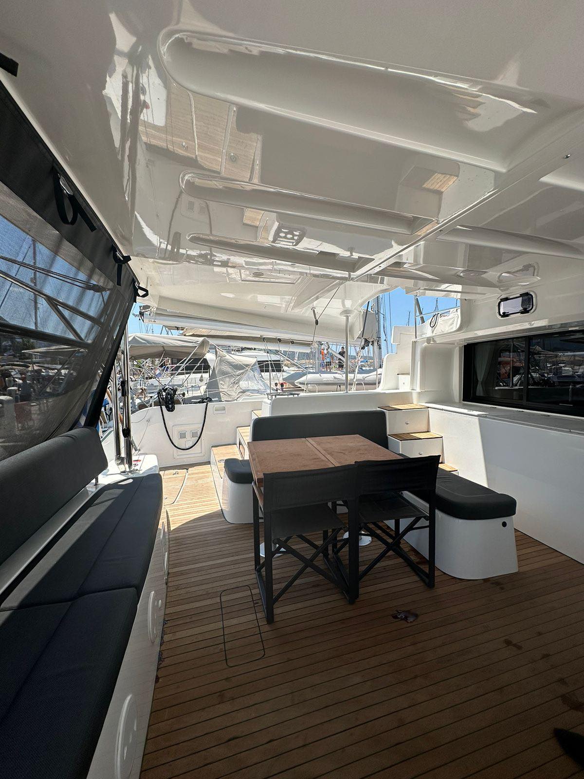 Lagoon 46 - 4 + 1 cab. — photo 13