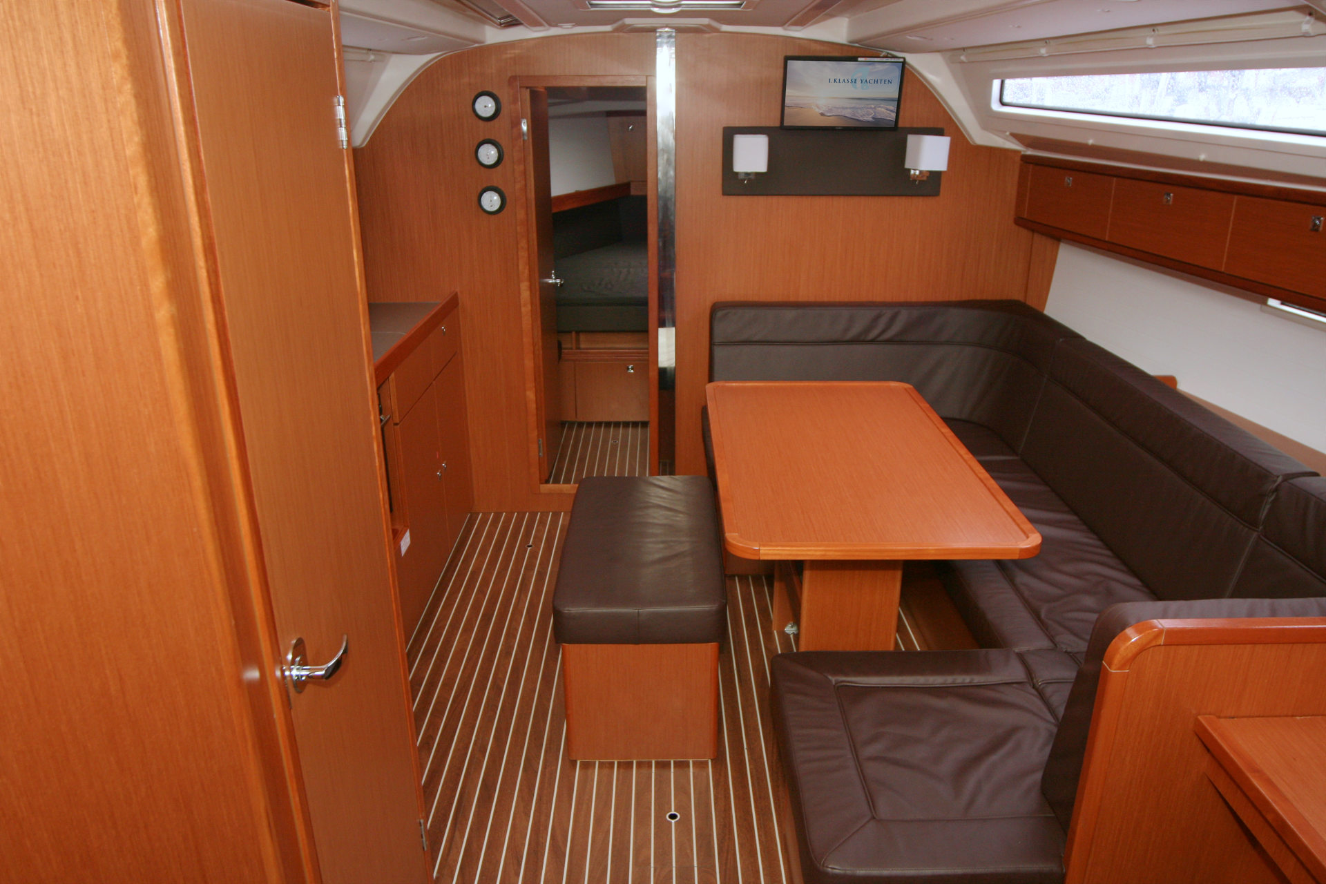 Bavaria Cruiser 41S — photo 12
