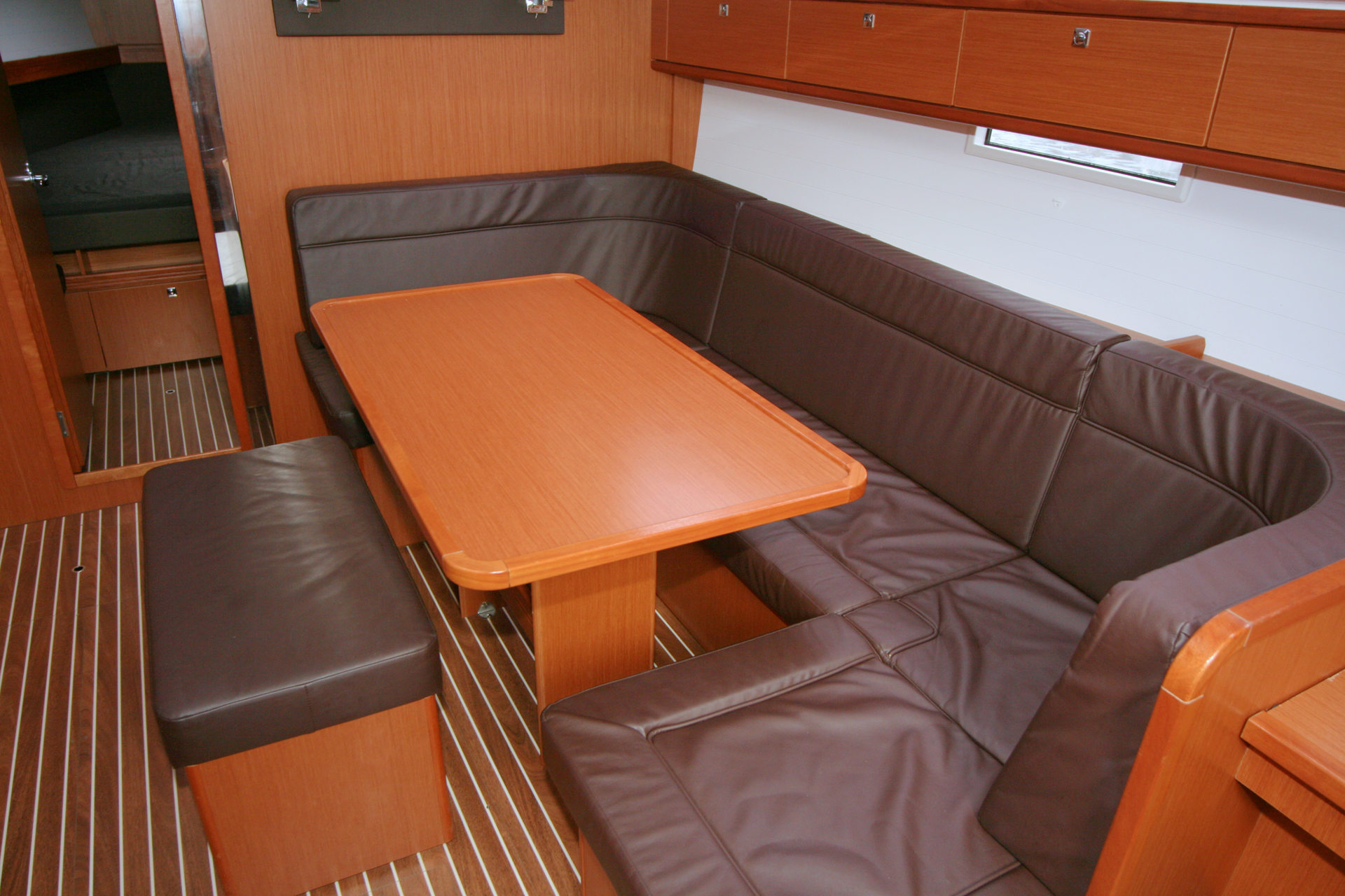 Bavaria Cruiser 41S — photo 13