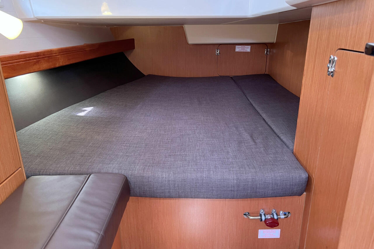 Bavaria Cruiser 41 - 3 cab. — photo 17