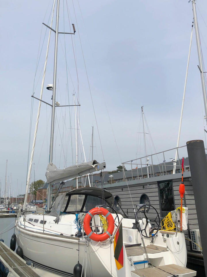 Dufour 40E — photo 4