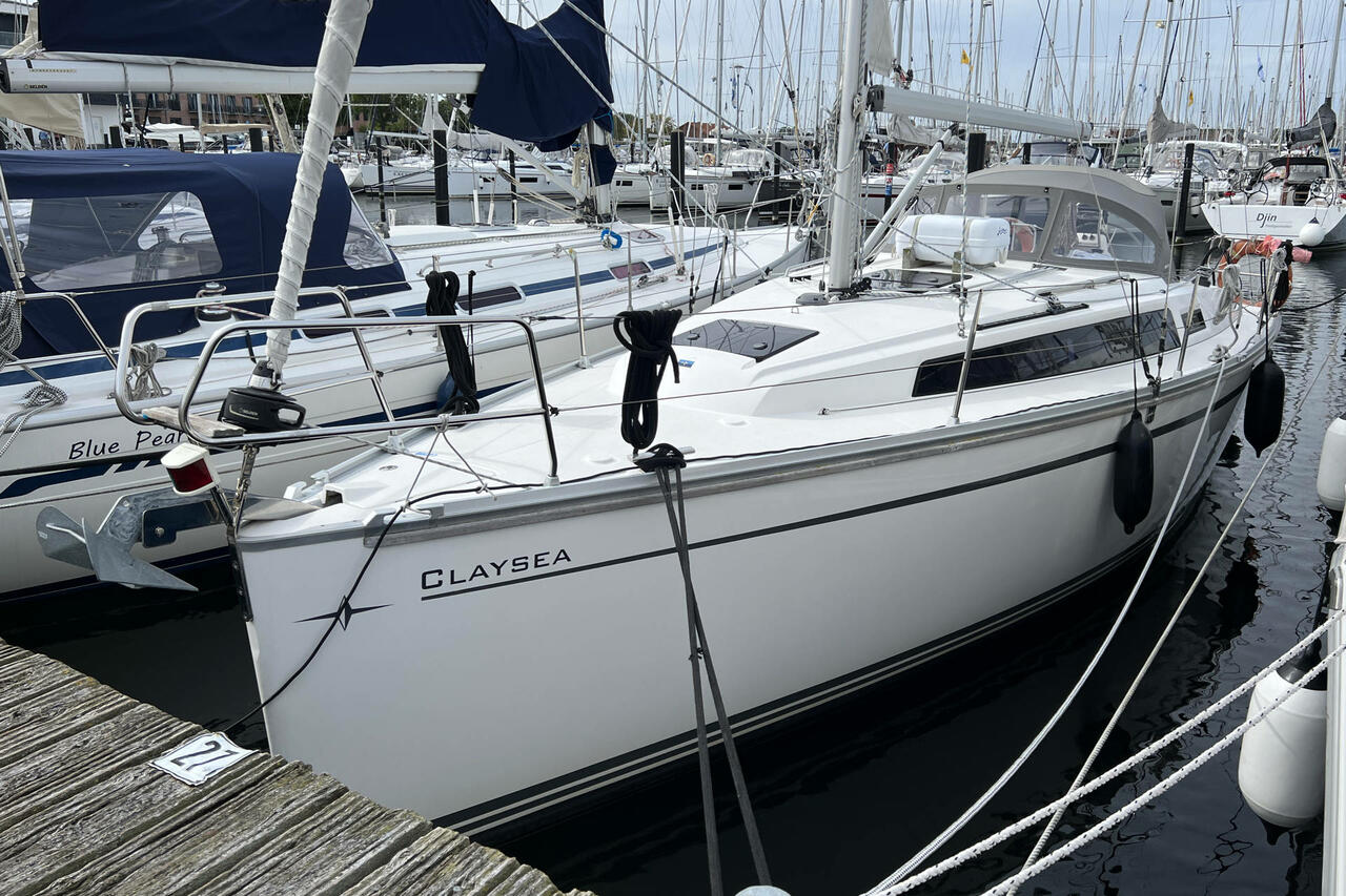 Bavaria Cruiser 33 — photo 4