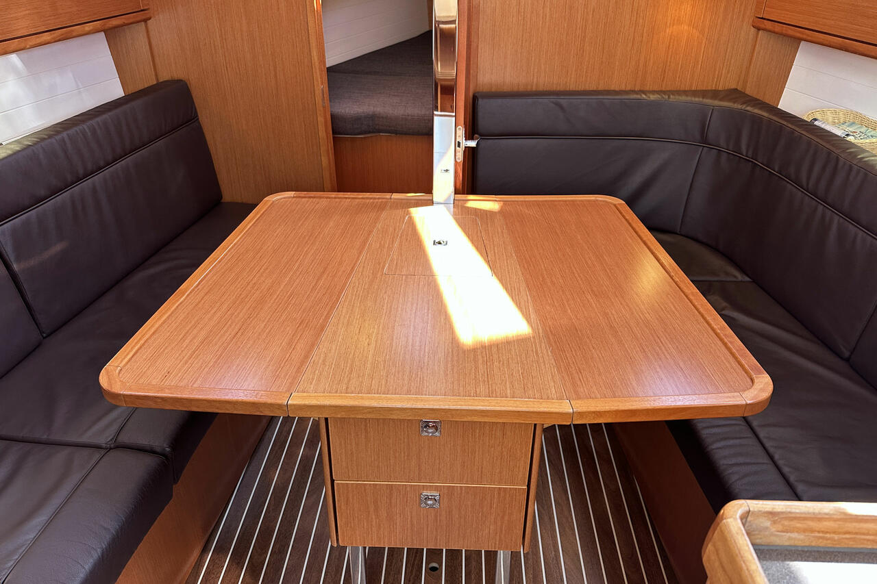 Bavaria Cruiser 33 — photo 14