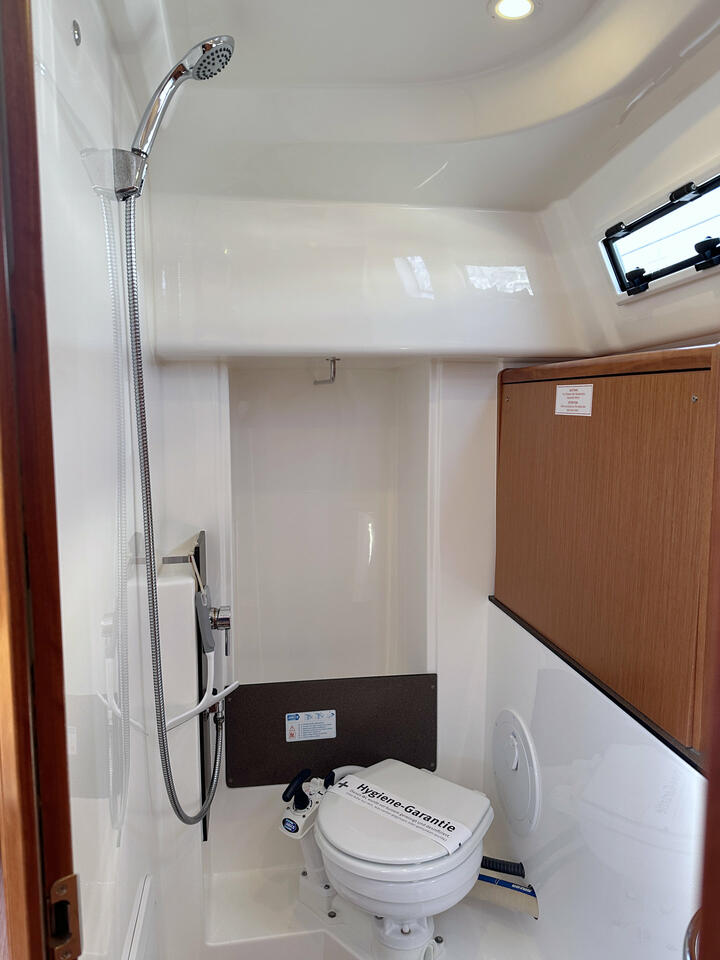 Bavaria Cruiser 33 — photo 18