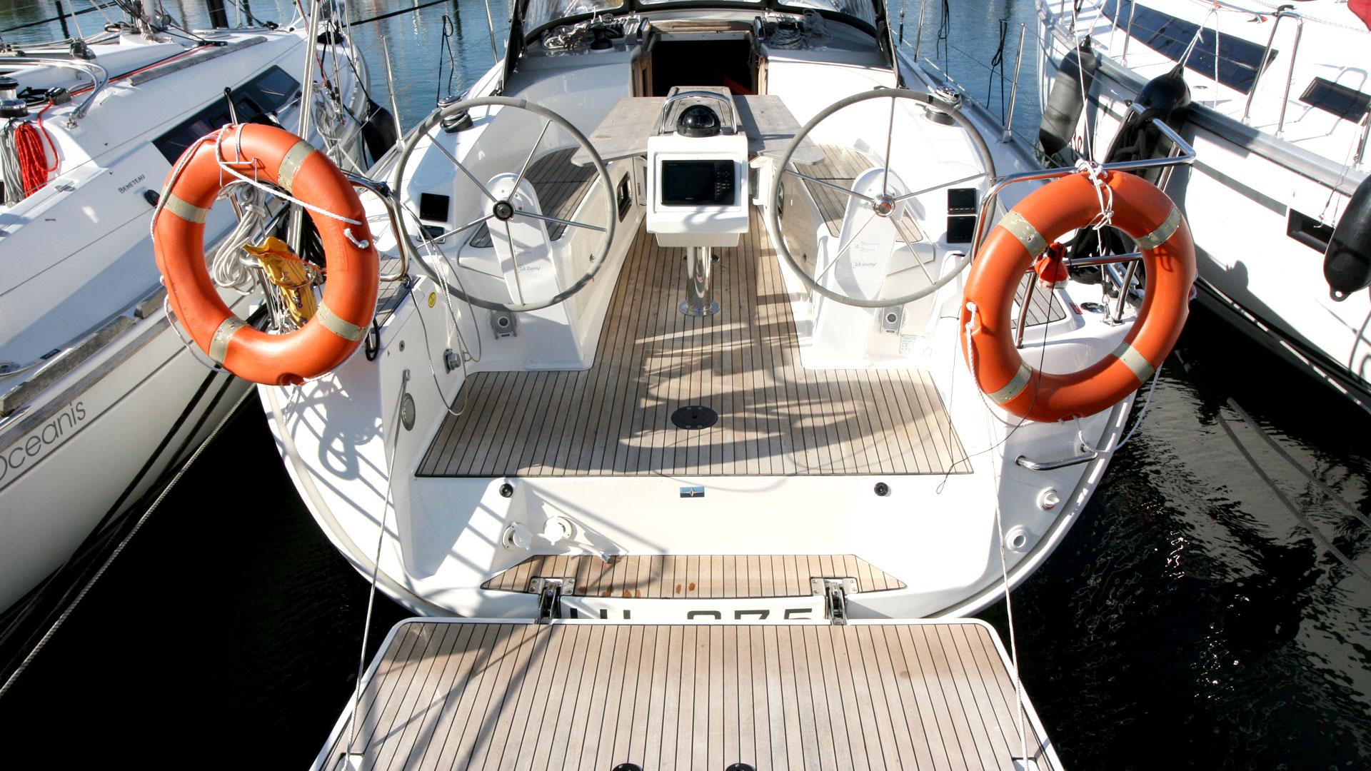 Bavaria Cruiser 34 — photo 4