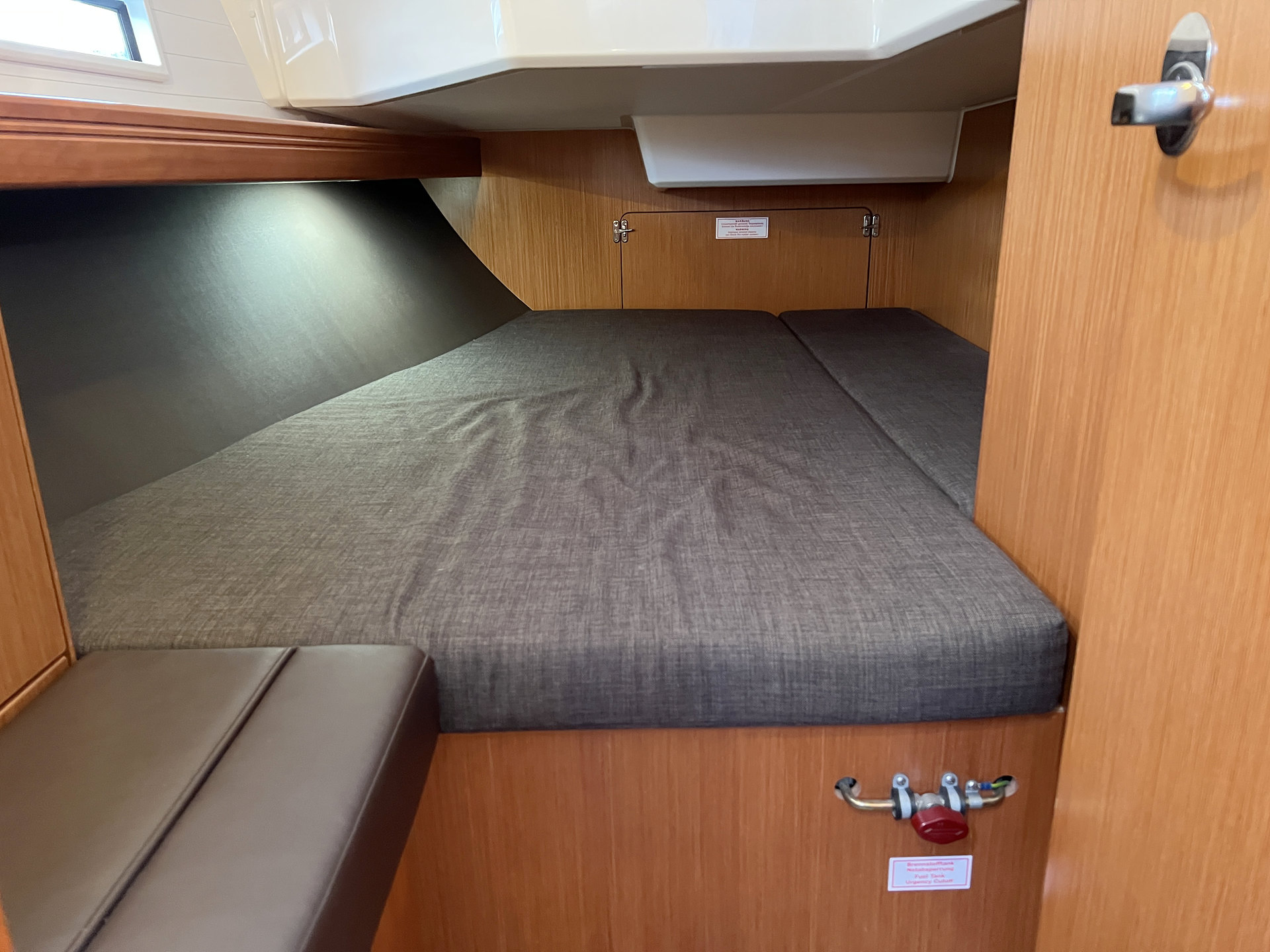 Bavaria Cruiser 37 - 3 cab. — photo 16