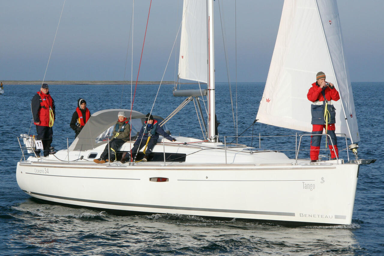 Oceanis 34.2 — photo 6