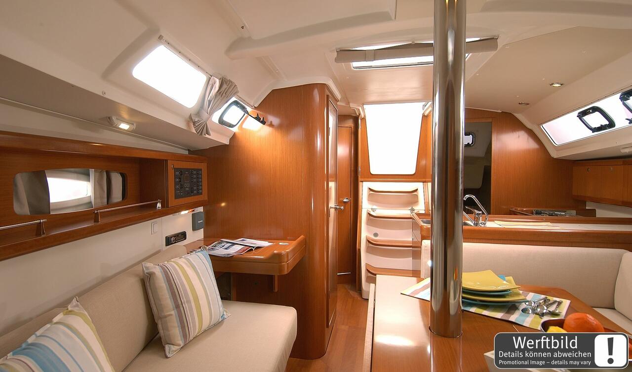 Oceanis 34.2 — photo 9