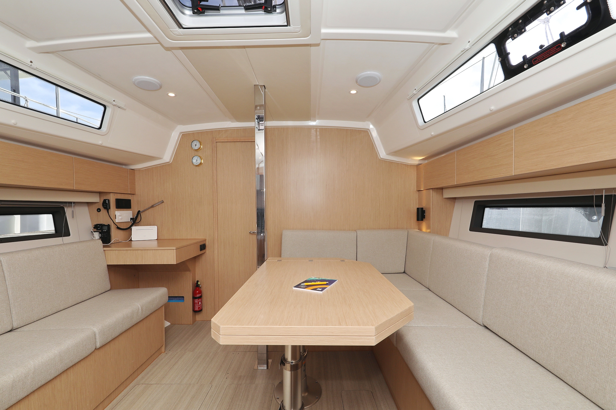 Bavaria C42 — photo 16