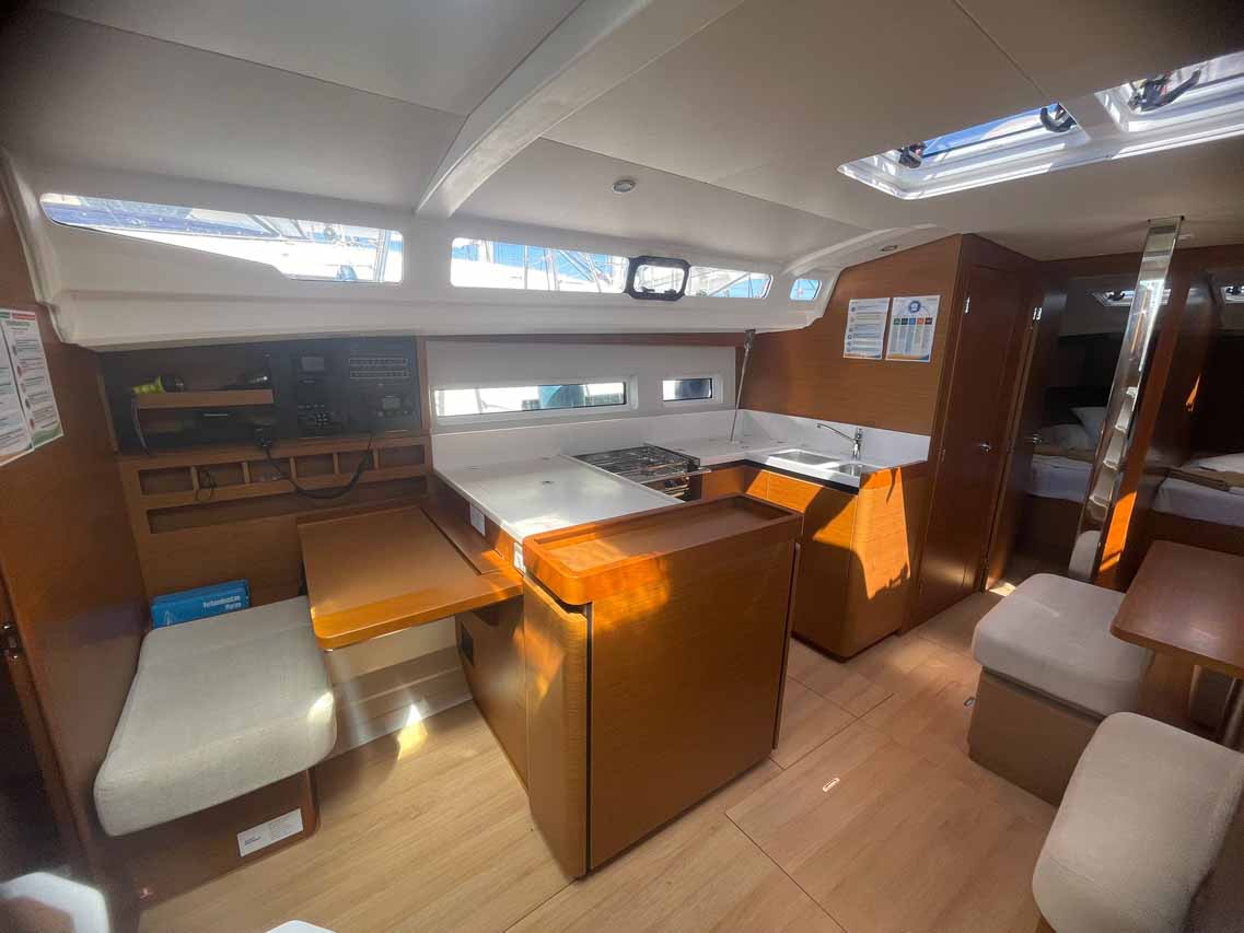 Sun Odyssey 440 - 4 cab. — photo 5