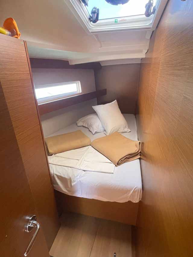 Sun Odyssey 440 - 4 cab. — photo 6