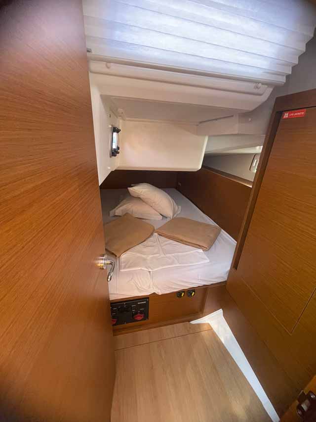 Sun Odyssey 440 - 4 cab. — photo 9