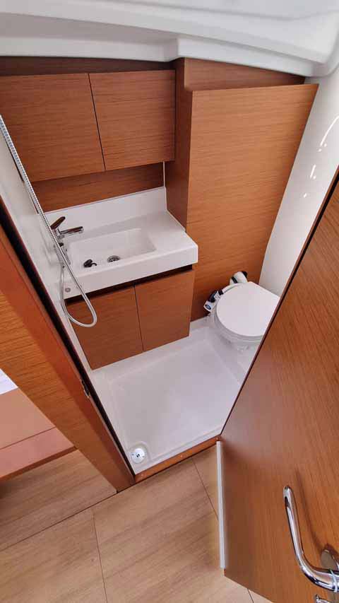 Sun Odyssey 380 - 3 cab. — photo 12