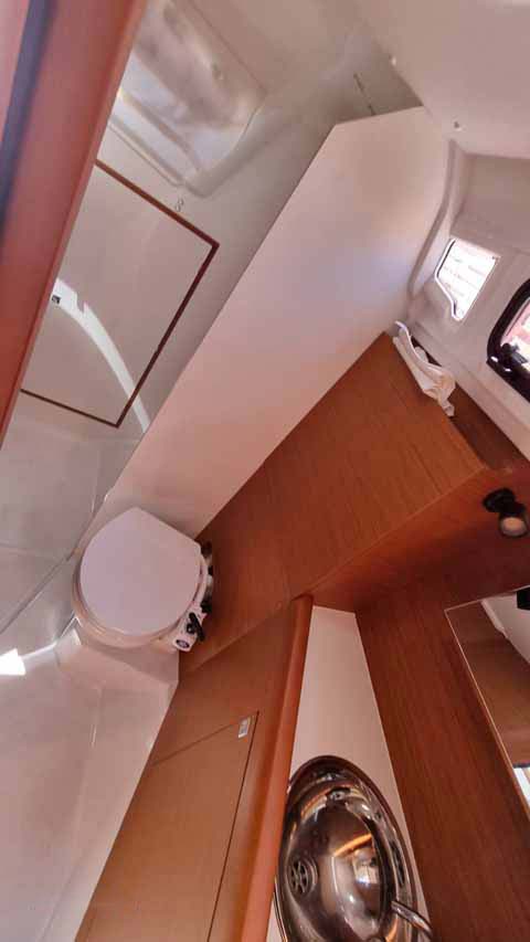 Sun Odyssey 349 - 2 cab. — photo 8