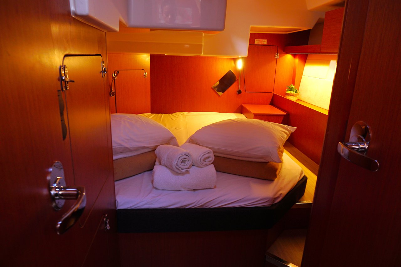 Bavaria C50 Style - 4 + 1 cab. — photo 16