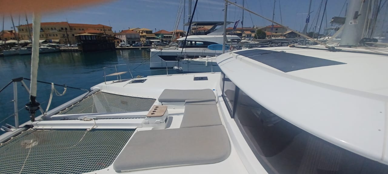 Lagoon 46 - 4 + 2 cab. — photo 8