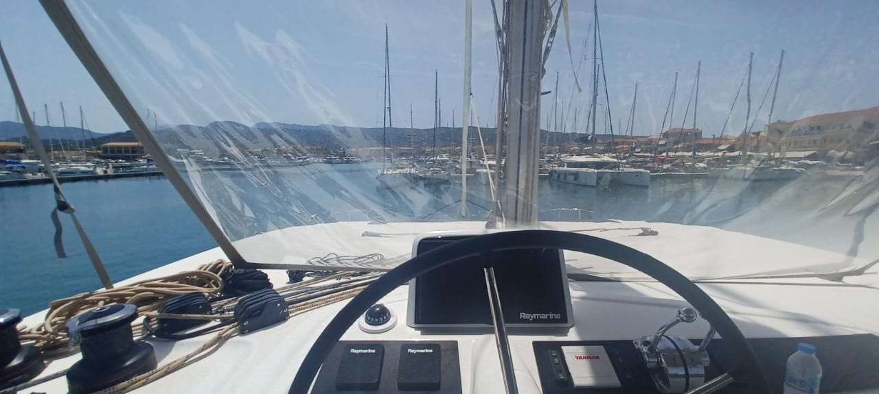 Lagoon 46 - 4 + 2 cab. — photo 10